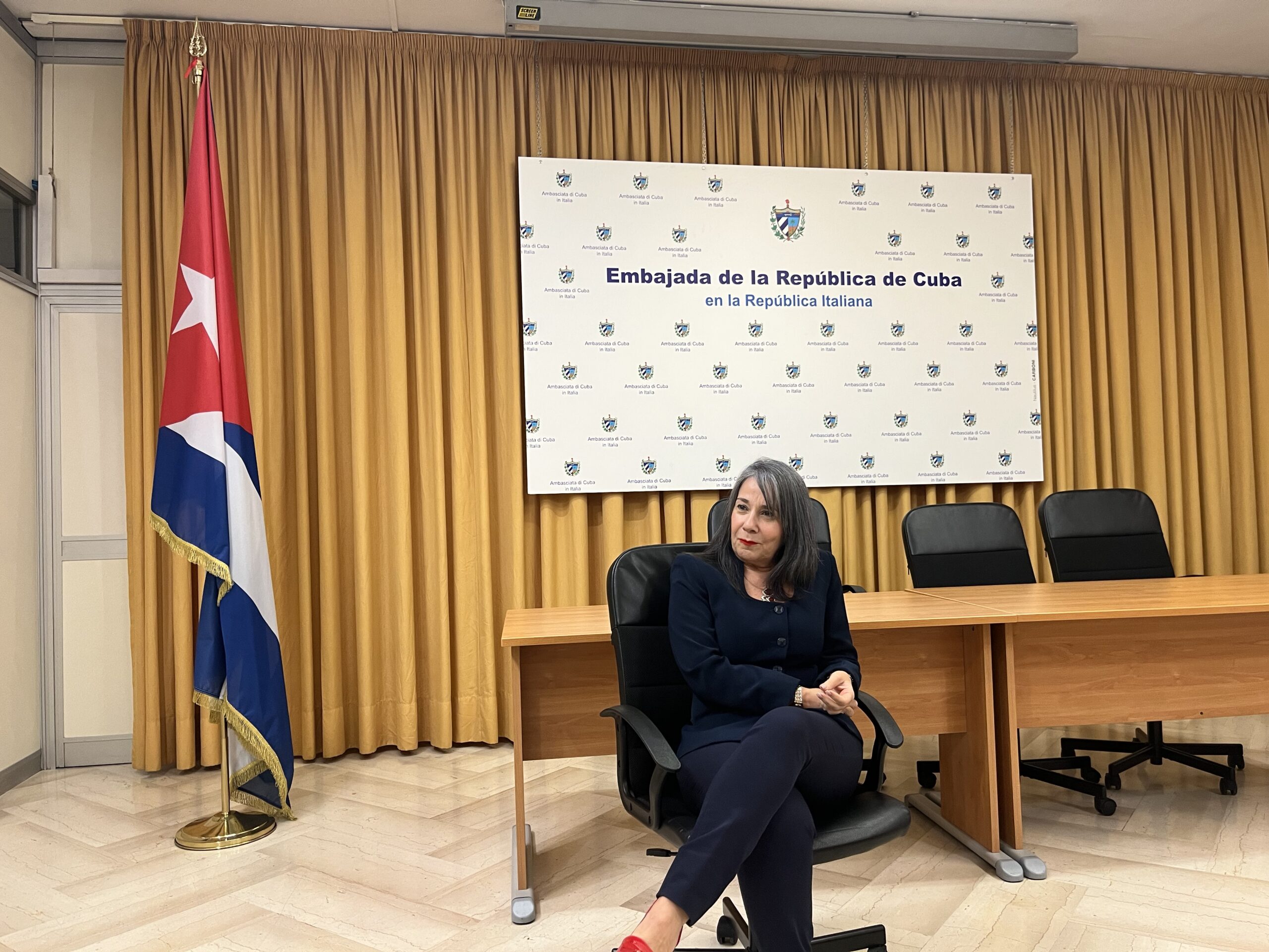 Dialogue between Diplomacy and Youth: meeting at the Embassy of Cuba